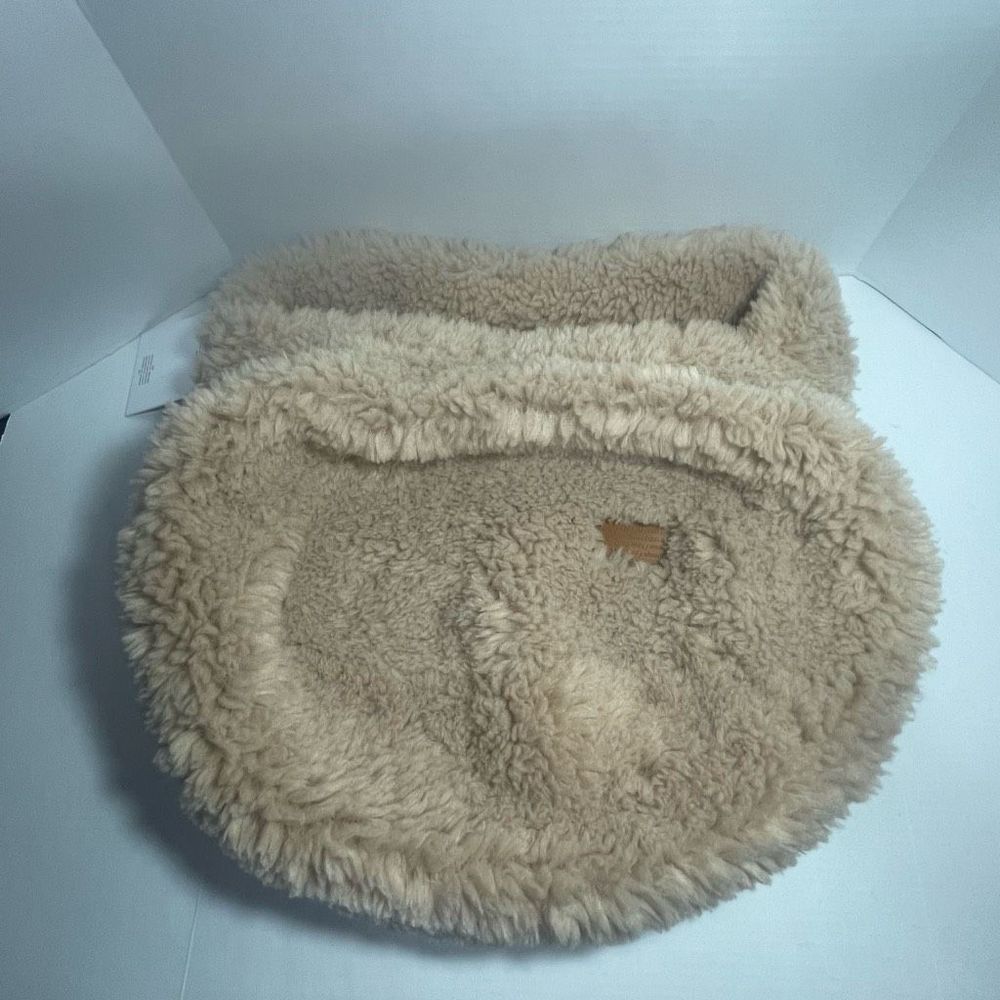 BNWT Rokh Oversized Faux Fur Shoulder Bag GORGEOUS! SO SOFT! Price Firm - Picture 4 of 13